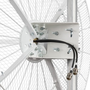 Параболическая антенна PRISMA 3G/4G MIMO (прямофокусная, 2 x 27 дБ) фото 3 | GSM-Репитеры.РУ Параболическая антенна PRISMA 3G/4G MIMO (прямофокусная, 2 x 27 дБ) фото 3