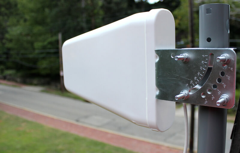 Монтаж уличной антенны