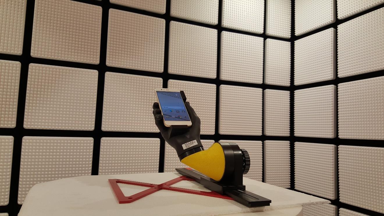 Тестирование смартфонов с использованием манекена